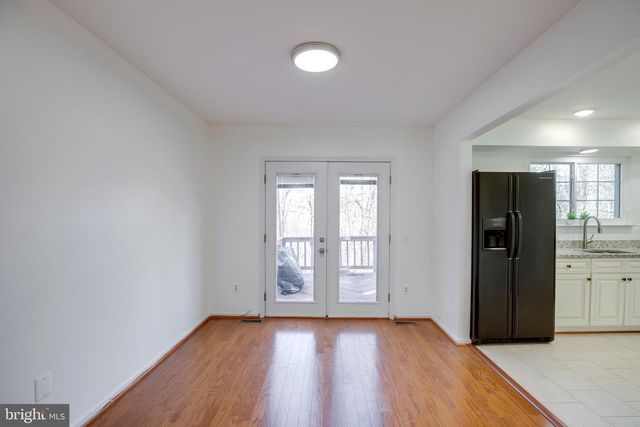 6012 WESTBOURNE PL, Centreville, VA 20120