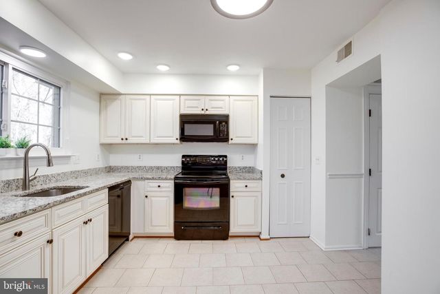 6012 WESTBOURNE PL, Centreville, VA 20120