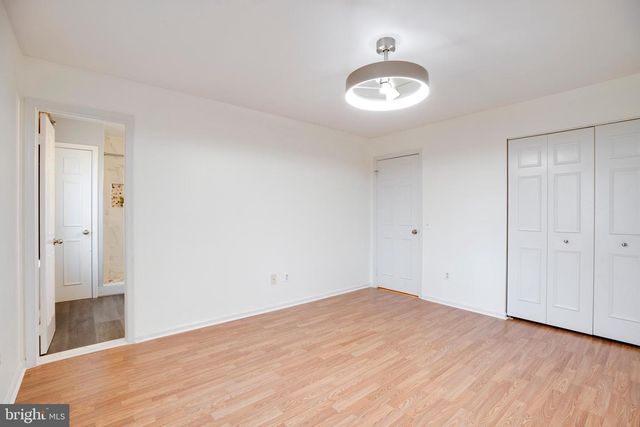 6012 WESTBOURNE PL, Centreville, VA 20120