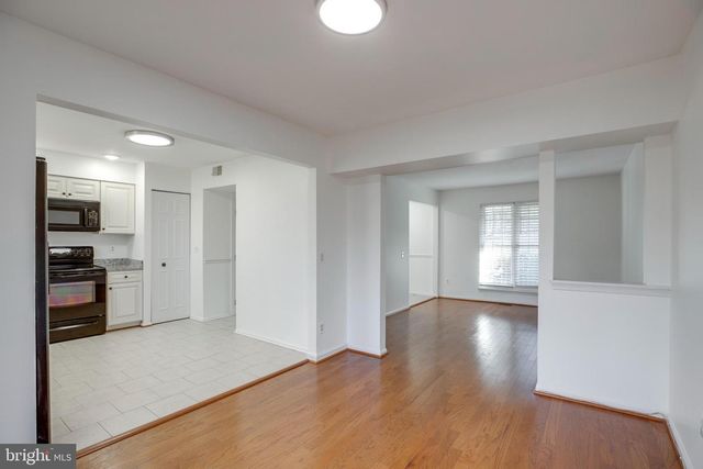 6012 WESTBOURNE PL, Centreville, VA 20120