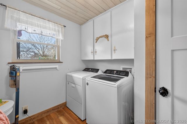 1045 Rolling Meadows, Bartlesville, OK 74006