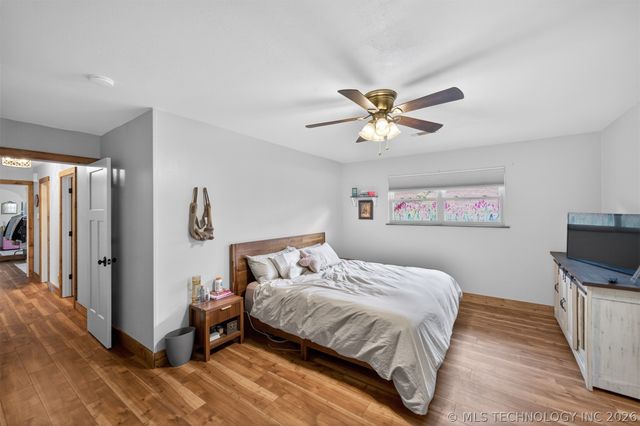 1045 Rolling Meadows, Bartlesville, OK 74006