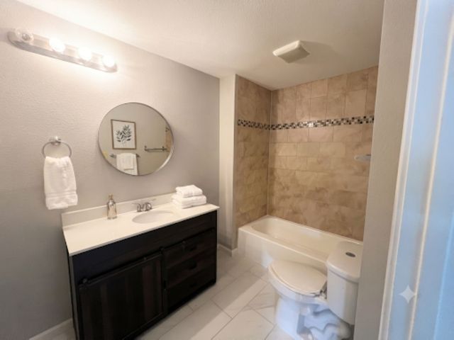 8085 Meadow Road 226, Dallas, TX 75231