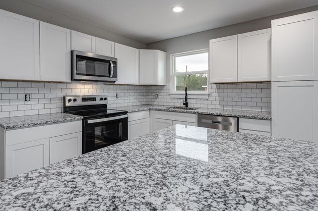 5327 B Kervin Road, Crestview, FL 32539