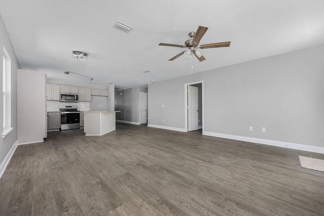 5327 B Kervin Road, Crestview, FL 32539