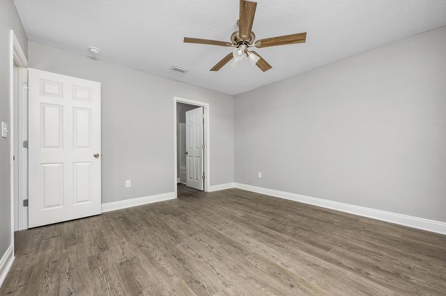 5327 B Kervin Road, Crestview, FL 32539