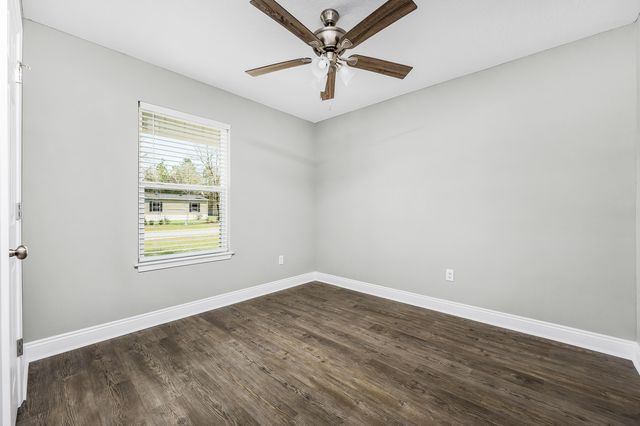 5327 B Kervin Road, Crestview, FL 32539