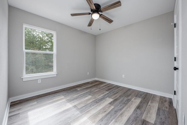 5327 B Kervin Road, Crestview, FL 32539