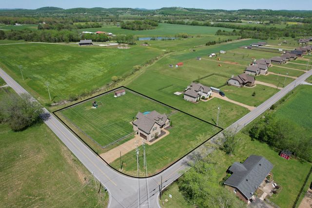 1810 Peyton Rd, Lebanon, TN 37087