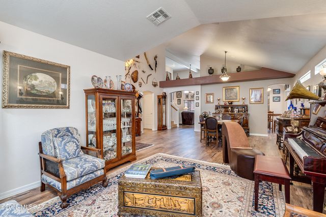 11426 N Silver Pheasant Loop, Tucson, AZ 85737