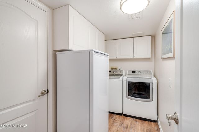 11426 N Silver Pheasant Loop, Tucson, AZ 85737