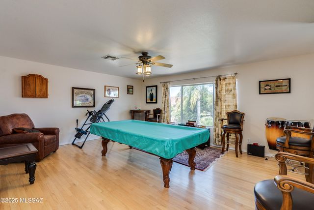 11426 N Silver Pheasant Loop, Tucson, AZ 85737