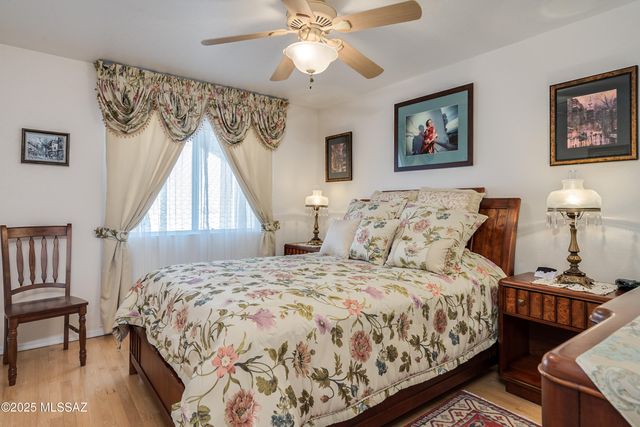 11426 N Silver Pheasant Loop, Tucson, AZ 85737