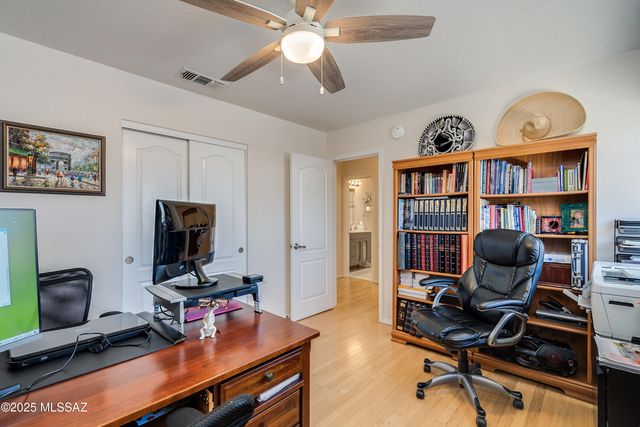 11426 N Silver Pheasant Loop, Tucson, AZ 85737