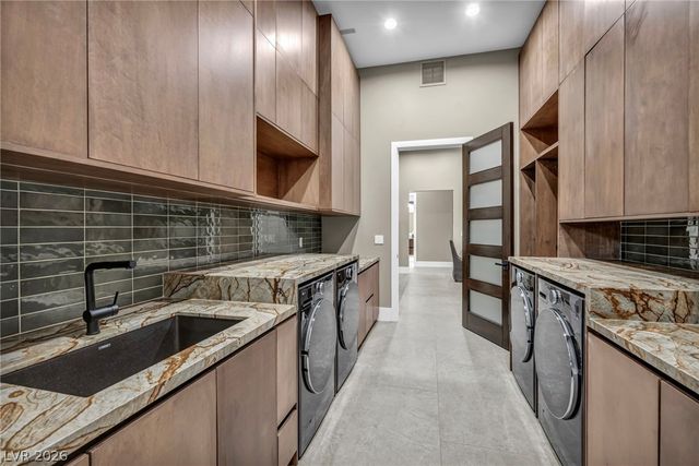 9 Stonecutter Court, Henderson, NV 89012