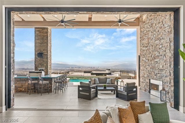 9 Stonecutter Court, Henderson, NV 89012