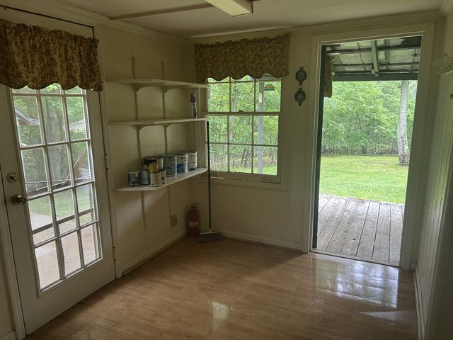 1445 Collins Rd, Vanleer, TN 37181