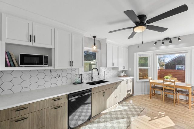 1270 Alfred STREET, Brookfield, WI 53005