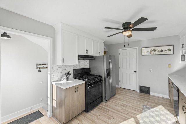 1270 Alfred STREET, Brookfield, WI 53005