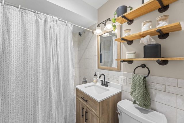 1270 Alfred STREET, Brookfield, WI 53005