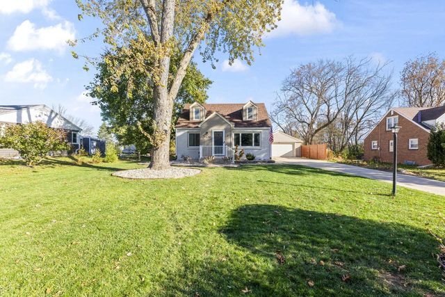 1270 Alfred STREET, Brookfield, WI 53005