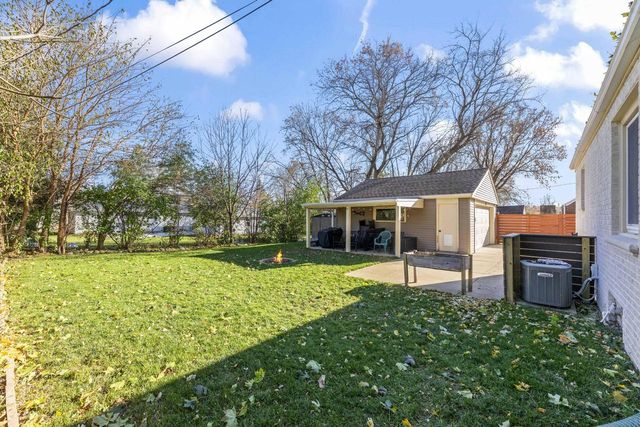 1270 Alfred STREET, Brookfield, WI 53005