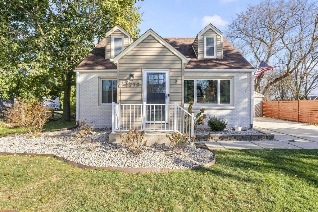 1270 Alfred STREET, Brookfield, WI 53005