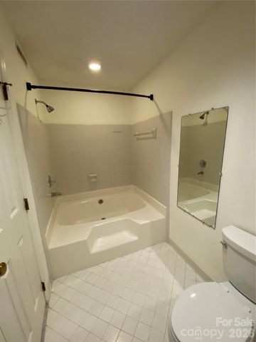 7962 Greenside Court, Charlotte, NC 28277