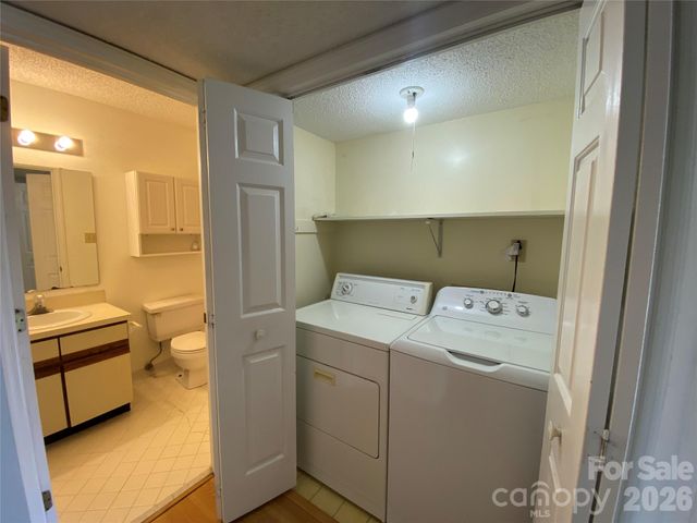 7962 Greenside Court, Charlotte, NC 28277