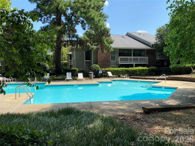 7962 Greenside Court, Charlotte, NC 28277
