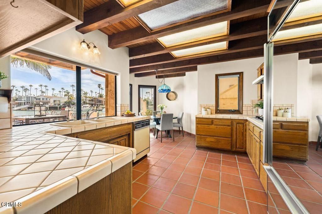 Image 36 of property listing at 2994 Reef Street, Ventura, CA 93001