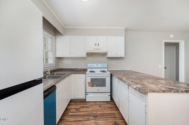104 Deblyn Court, Durham, NC 27713