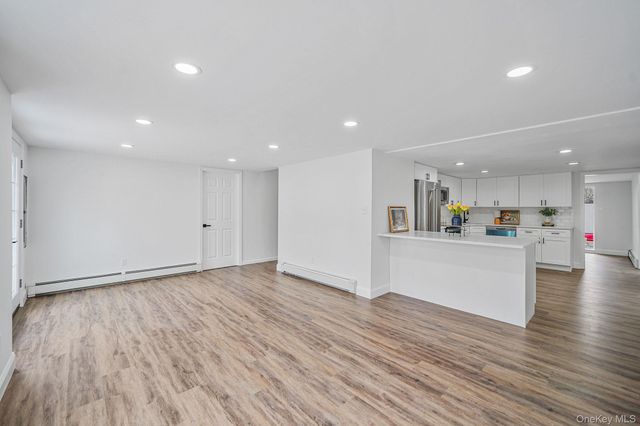 167 Silverleaf Lane, Islandia, NY 11749