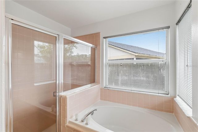 2911 DICKENS CIRCLE, Kissimmee, FL 34747