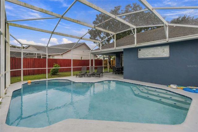 2911 DICKENS CIRCLE, Kissimmee, FL 34747