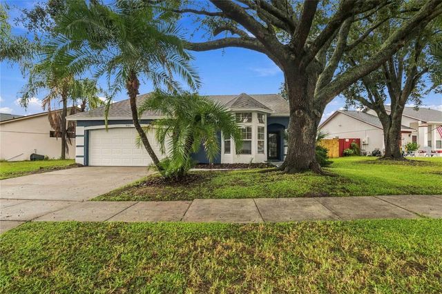 2911 DICKENS CIRCLE, Kissimmee, FL 34747