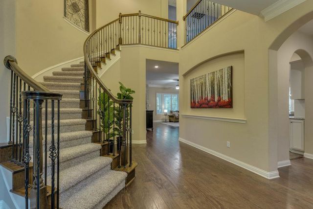 308 Duffy LN, Austin, TX 78738