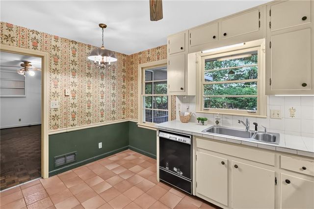 6885 Heathfield Drive, Atlanta, GA 30328