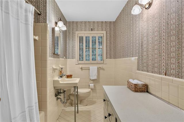 6885 Heathfield Drive, Atlanta, GA 30328