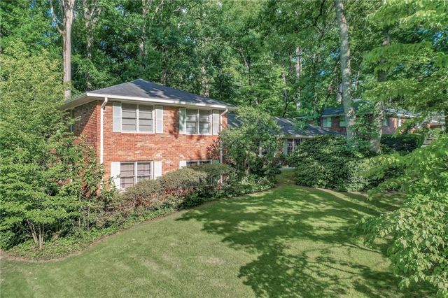 6885 Heathfield Drive, Atlanta, GA 30328