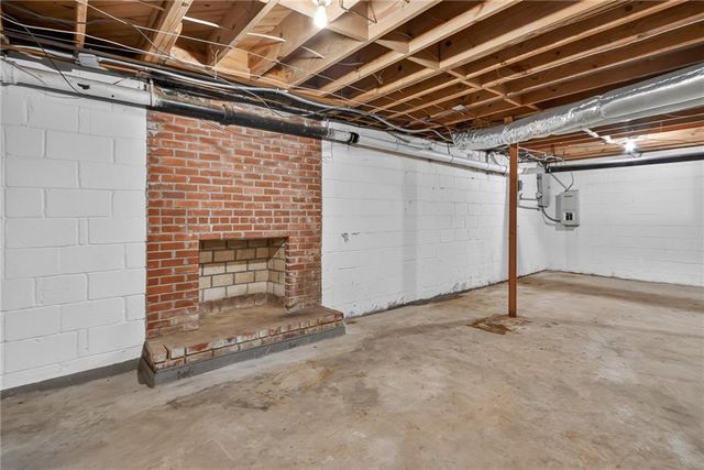 6885 Heathfield Drive, Atlanta, GA 30328