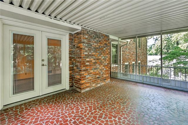 6885 Heathfield Drive, Atlanta, GA 30328
