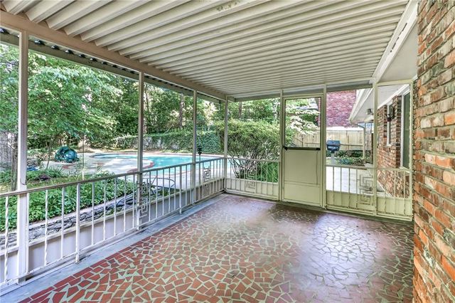 6885 Heathfield Drive, Atlanta, GA 30328
