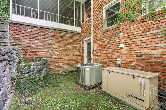 6885 Heathfield Drive, Atlanta, GA 30328