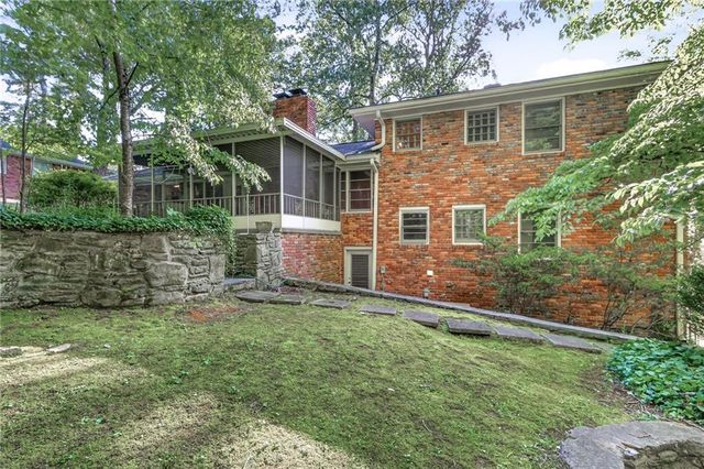 6885 Heathfield Drive, Atlanta, GA 30328