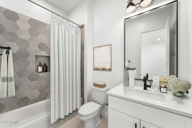 20255 W Highland Avenue, Litchfield Park, AZ 85340