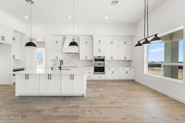 20255 W Highland Avenue, Litchfield Park, AZ 85340