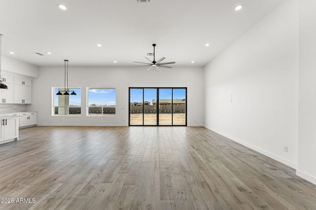 20255 W Highland Avenue, Litchfield Park, AZ 85340