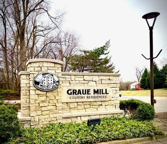 1210 Hawthorne Lane, Hinsdale, IL 60521
