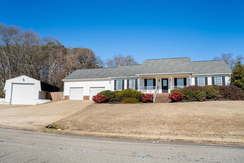 245 Augusta Road, Spartanburg, SC 29301